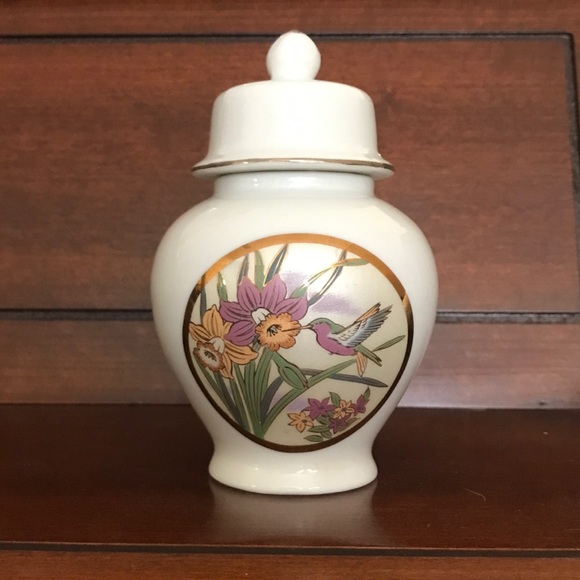 Mini Rose Vase and Ginger Jar Set ~ Japanese Fine China - Picture 6 of 11